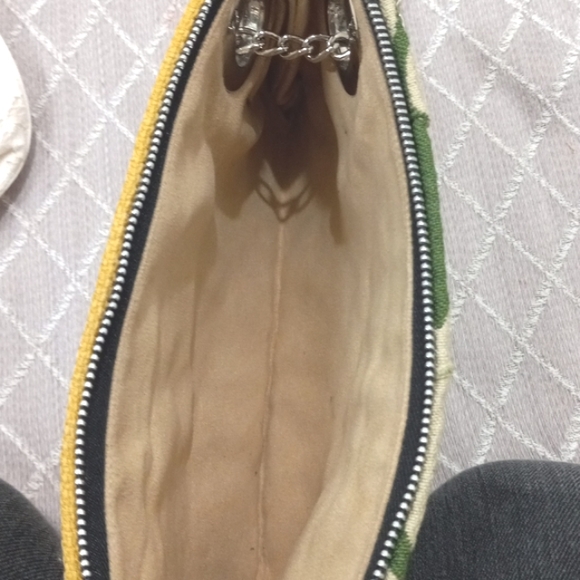 1154 LiLL Studio Crossover Purse - Picture 4 of 4